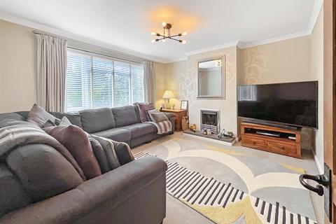 3 bedroom semi-detached house for sale - Cotswold Avenue, Cirencester
