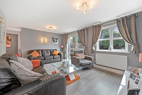 5 Firs Avenue, Windsor, SL4 4BL