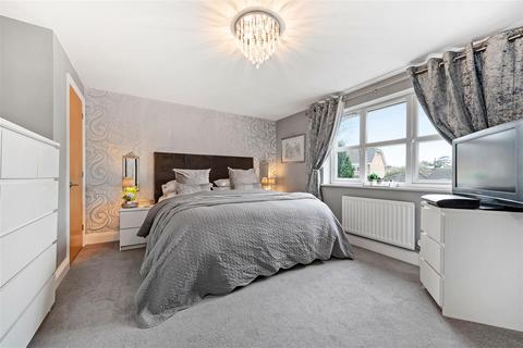 5 Firs Avenue, Windsor, SL4 4BL
