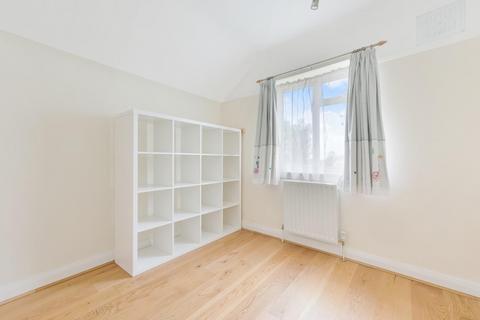 165 Seaforth Gardens, Epsom, KT19 0LW