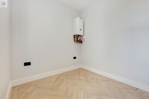 61a Vicarage Road, London, N17 0BB