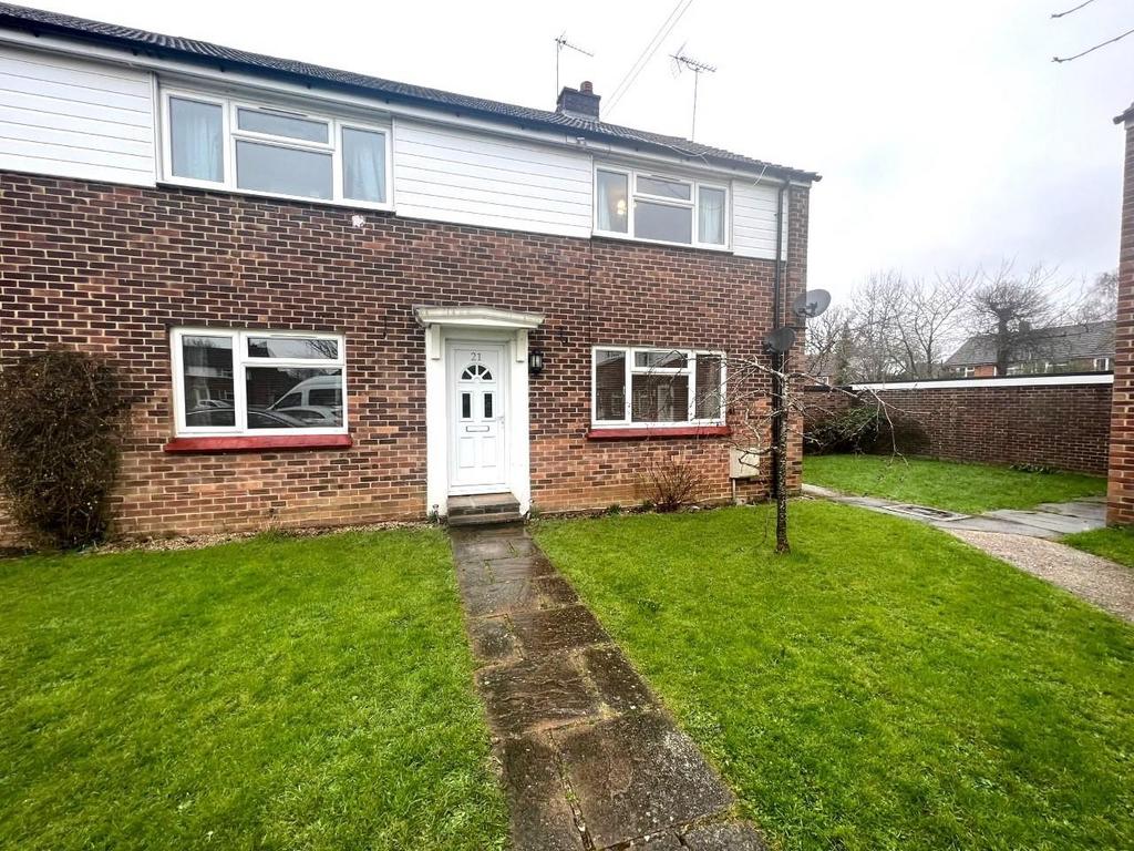 Knights Way, Headcorn 2 bed £1,050 pcm (£242 pw)