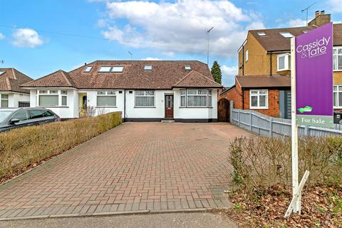 46 Batchwood Drive, St Albans, AL3 5SB