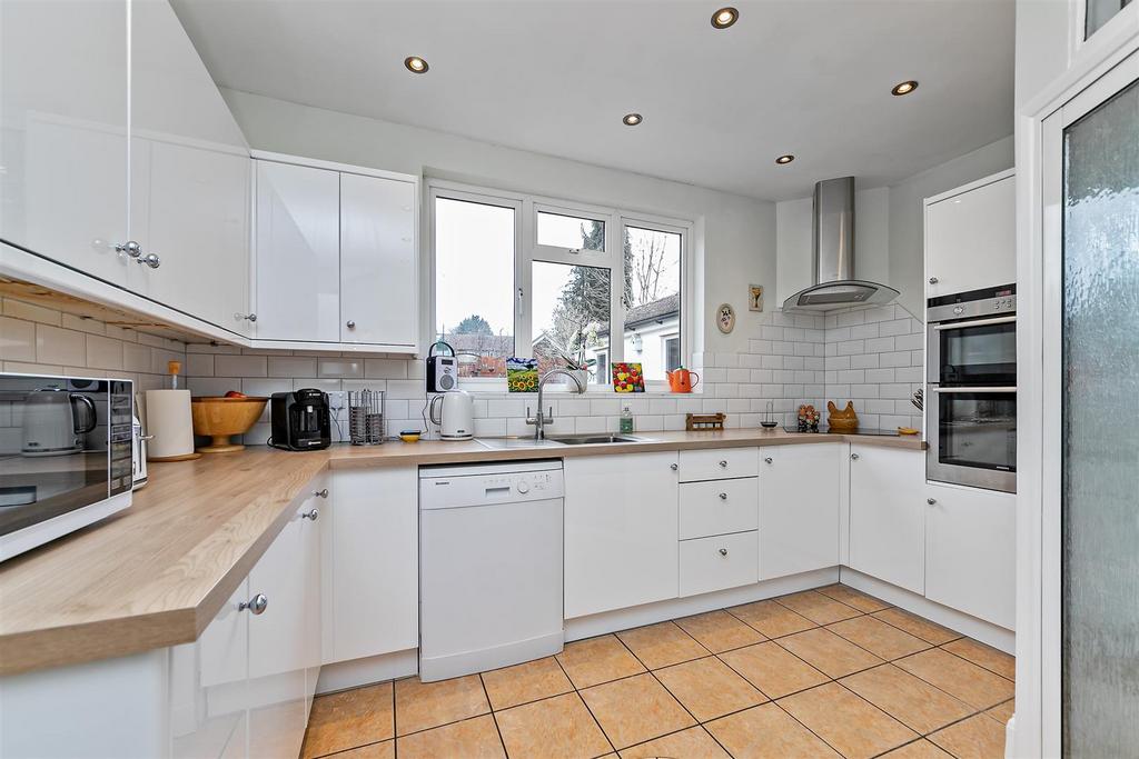 46 Batchwood Drive-27.jpg