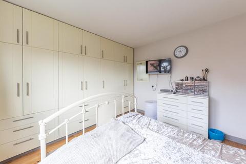 Flat 4, St Chads Conway Road, Carlton, Nottingham, NG4 2PU