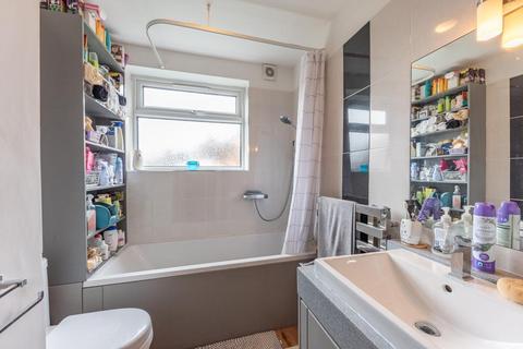 Flat 4, St Chads Conway Road, Carlton, Nottingham, NG4 2PU