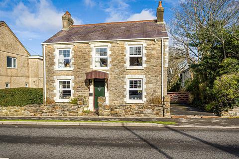 4 bedroom detached house for sale, Victoria Road, Waunarlwydd, Swansea