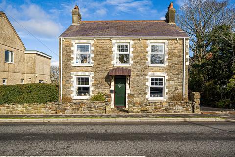 4 bedroom detached house for sale, Victoria Road, Waunarlwydd, Swansea