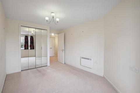 1 bedroom apartment for sale - Benedict Court, Western Avenue, Newbury