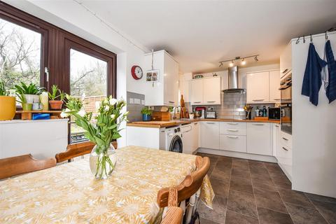 68 Watermills Close, Andover, SP10 2ND