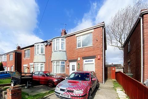 2 bedroom apartment for sale - Laing Grove, Wallsend
