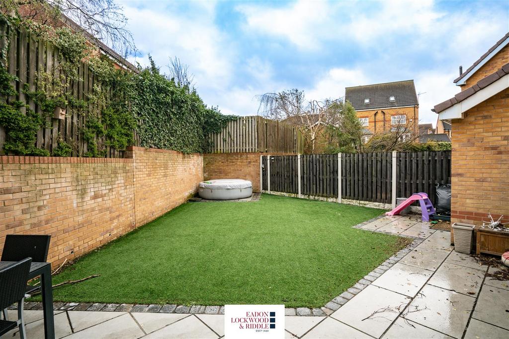 Rear Garden 2.jpg