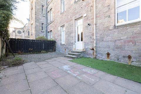 3 bedroom flat for sale, Tay Street, Perth