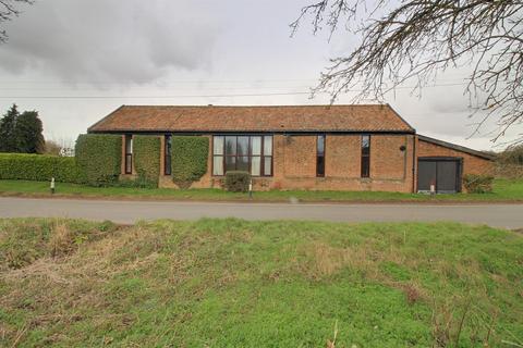 3 bedroom barn conversion to rent, Haveringland, Norwich