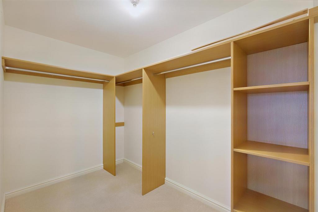 Walk in wardrobe