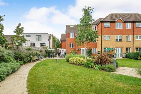 2 bedroom apartment for sale - Devereux Court, Snakes Lane West, Woodford Green, IG8 0DF