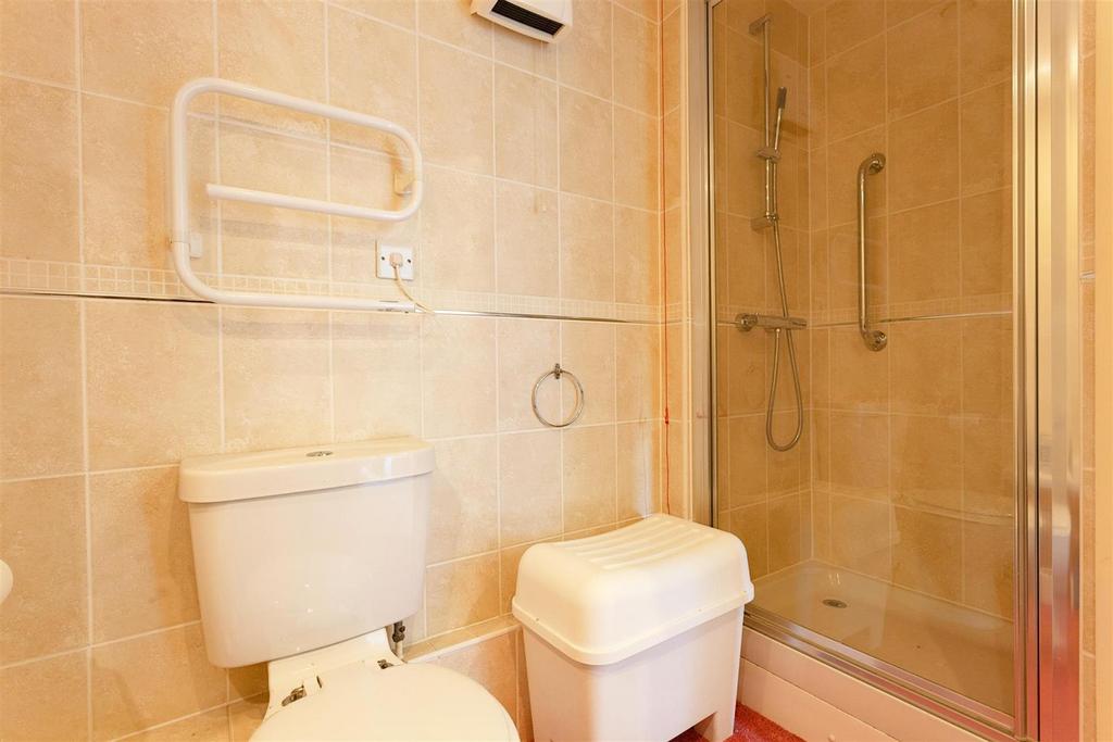 Bathroom - shower .jpg