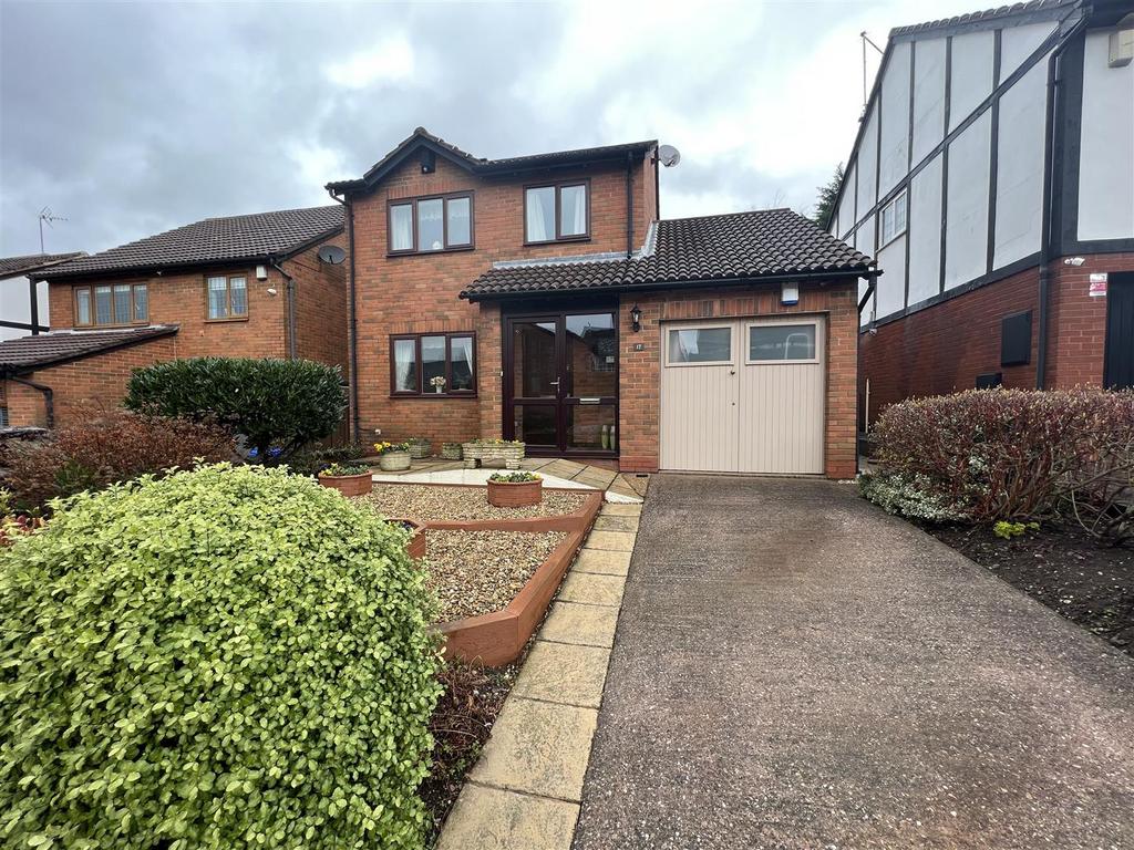 Jill Avenue, Great Barr, Birmingham 3 bed detached house for sale £