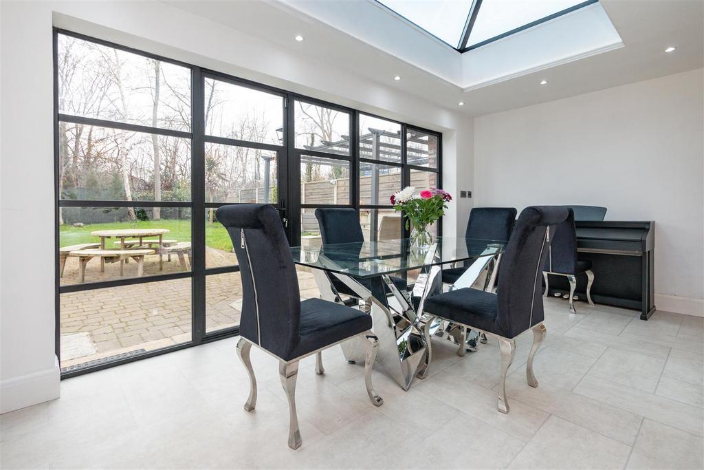Dining Room Aspect 2.jpg