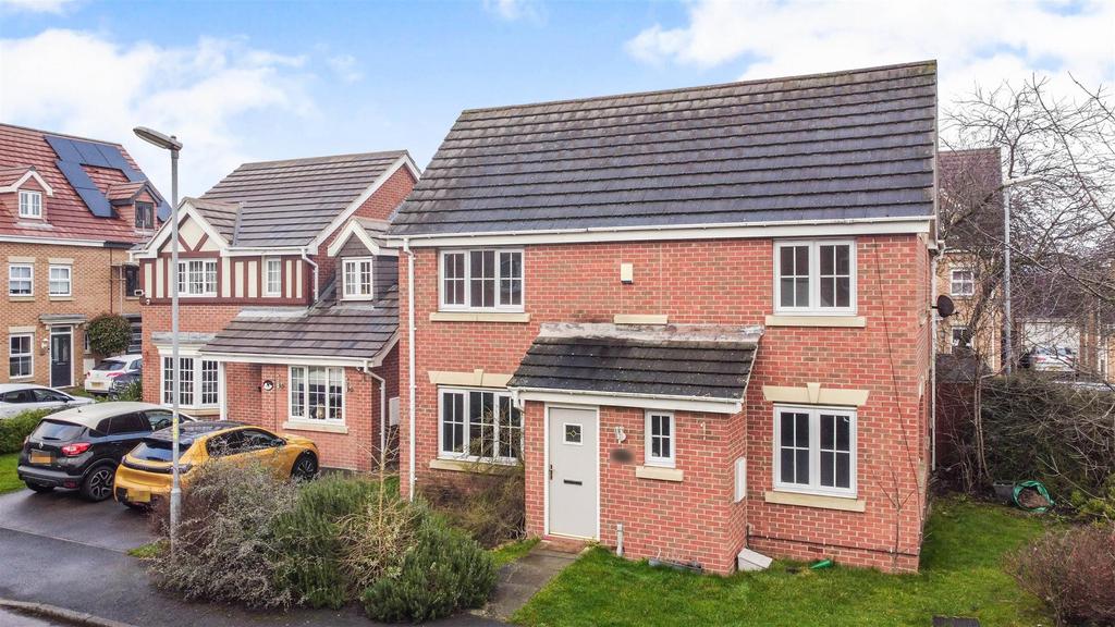 Town Lands Close, Wombwell, Barnsley 4 bed detached house for sale £
