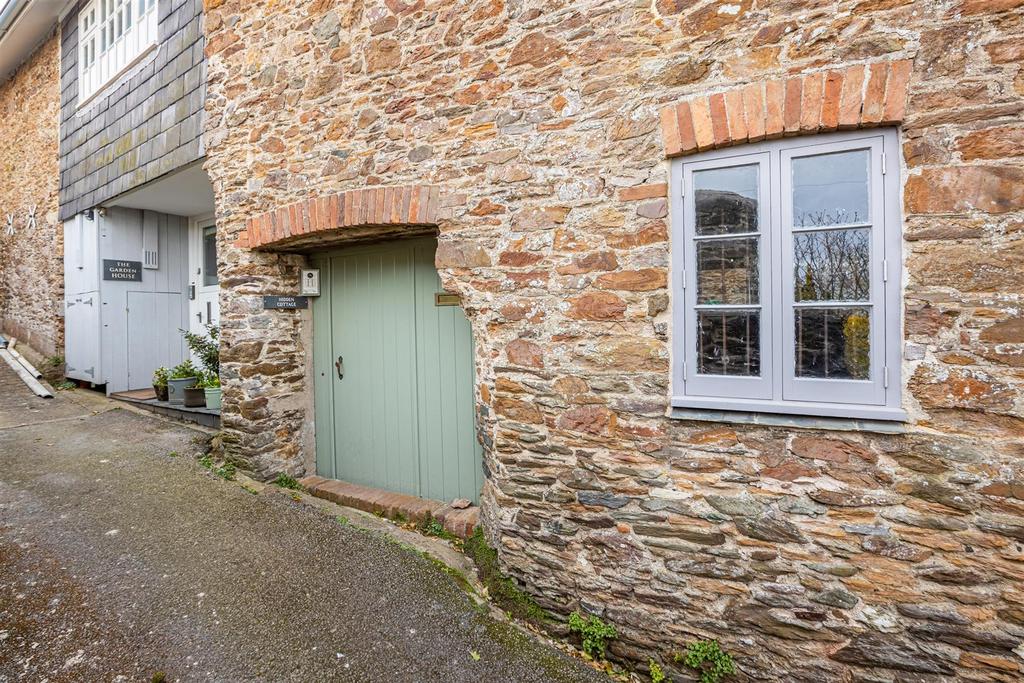A01 - Hidden Cottage Collins Road Totnes - 230306.