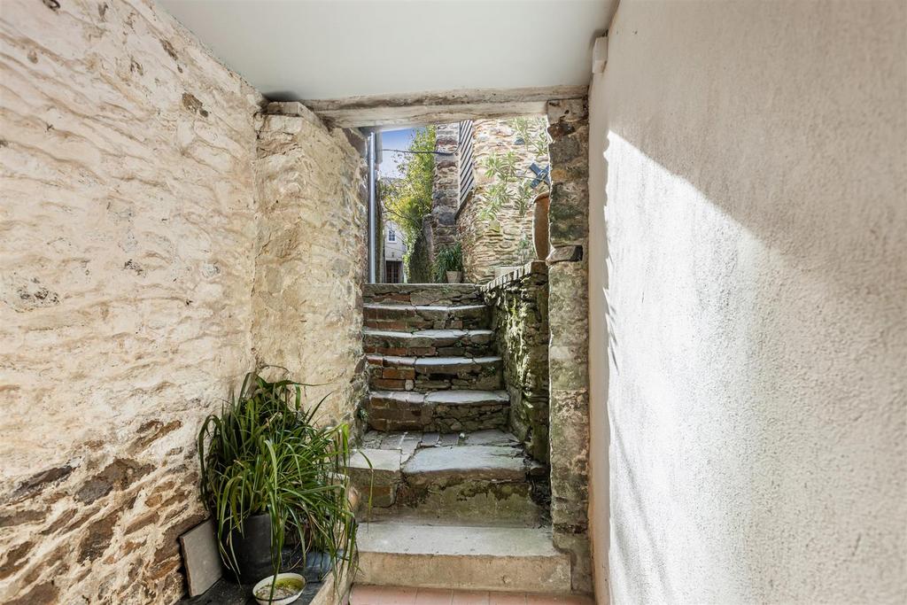 A15 - Hidden Cottage Collins Road Totnes - 230306.