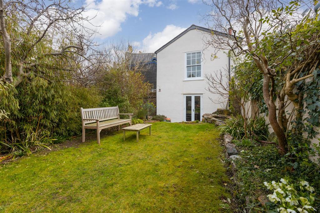 A09 - Hidden Cottage Collins Road Totnes - 230306.