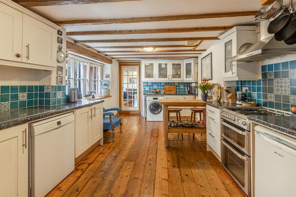 A26 - Hidden Cottage Collins Road Totnes - 230306.