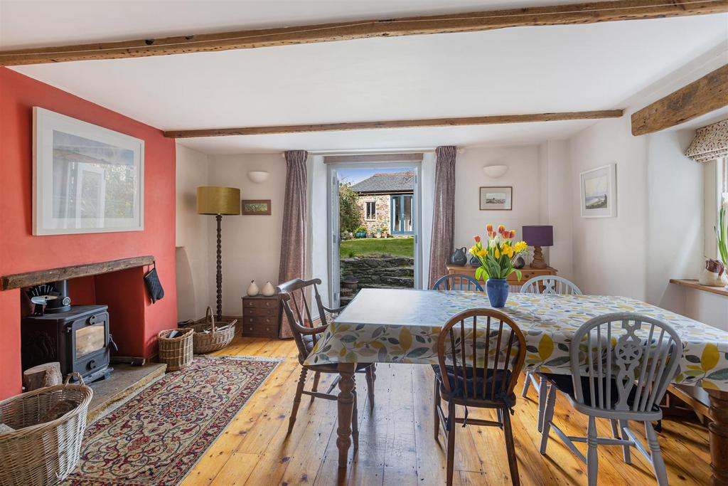 A29 - Hidden Cottage Collins Road Totnes - 230306.