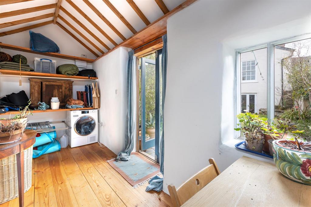 A11 - Hidden Cottage Collins Road Totnes - 230306.