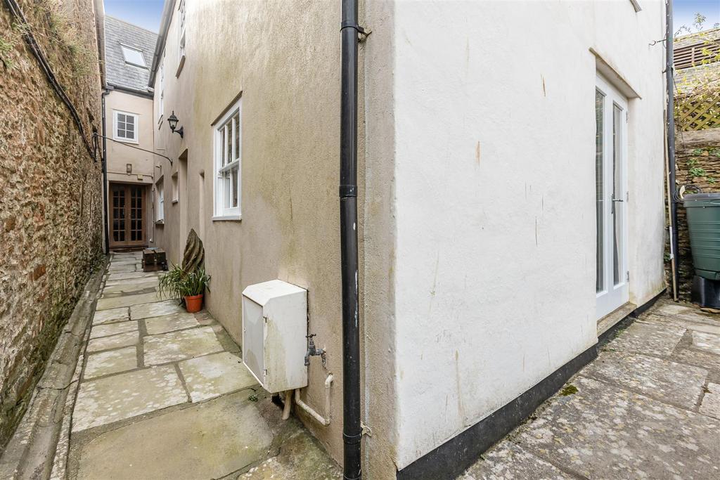 A22 - Hidden Cottage Collins Road Totnes - 230306.
