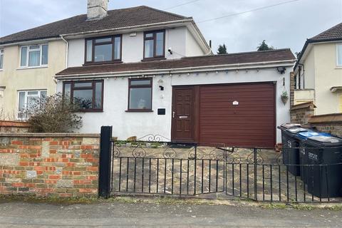 31 Windham Avenue, New Addington, Croydon, CR0 0HY
