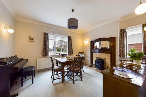 6 Stepney Drive, Scarborough, YO12 5DH