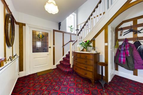 6 Stepney Drive, Scarborough, YO12 5DH