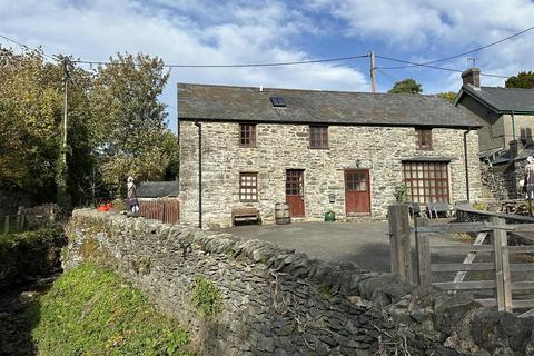 3 bedroom house for sale, Pentrefoelas, Betws-Y-Coed