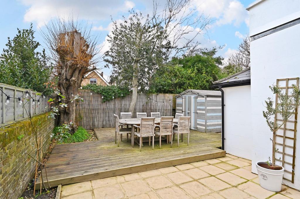 Sackville Gardens, Hove 1 bed house £325,000