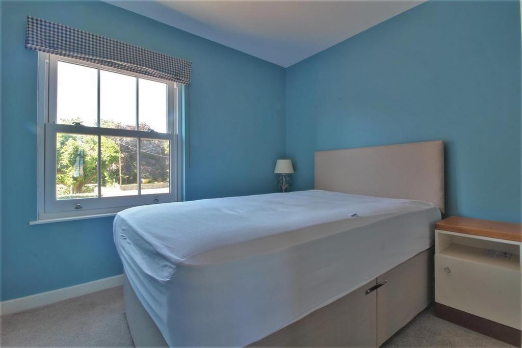 Bedroom2