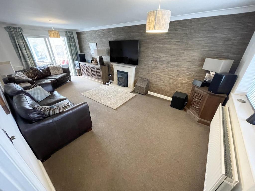 Green Pippin Close, Gloucester 4 bed detached house for sale £525,000