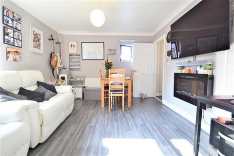 1 bedroom flat for sale, South Wonston