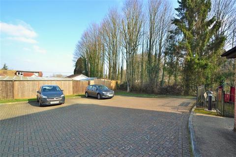 1 bedroom flat for sale, South Wonston