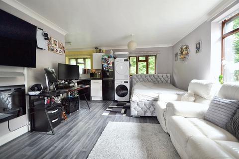 undefined, South Wonston
