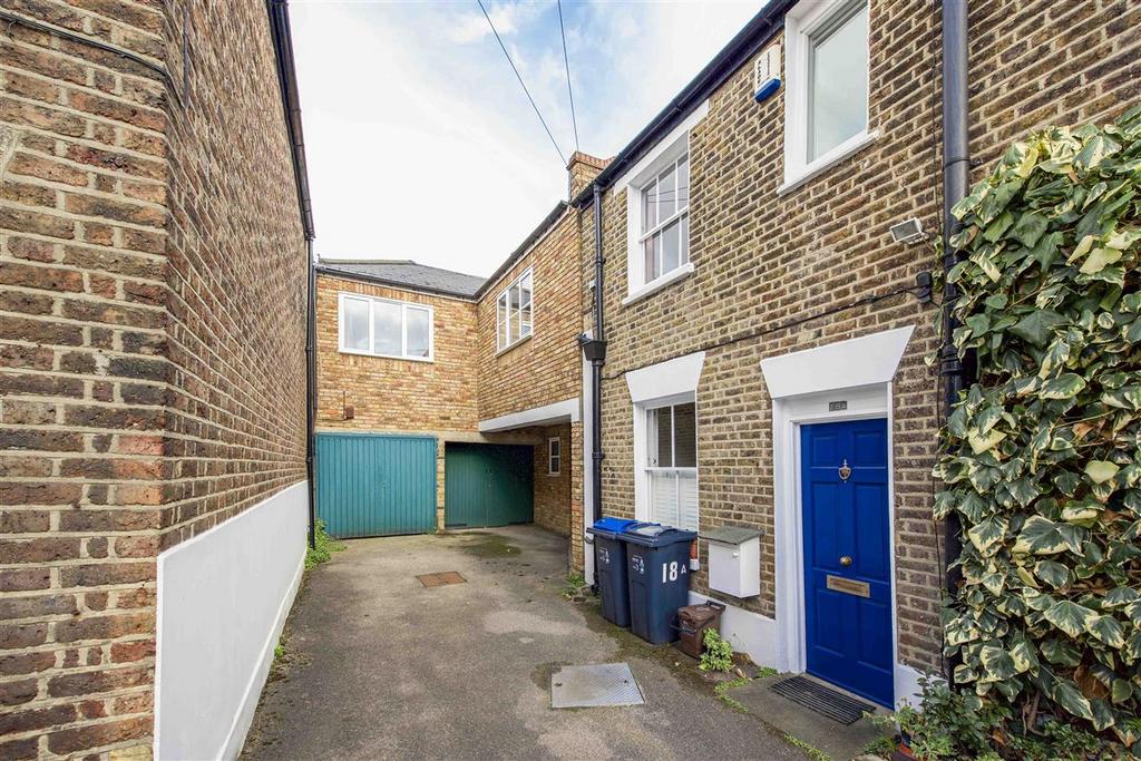 Thornton Road, Wimbledon Village 2 bed terraced house for sale £800,000