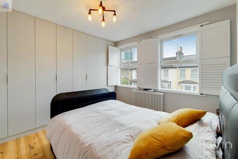 2 bedroom end of terrace house for sale, Howley Road, Croydon, Croydon CR0