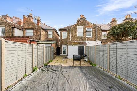 12 Howley Road, Croydon, CR0 1AZ