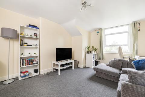 37a Outram Road, Croydon, CR0 6XG