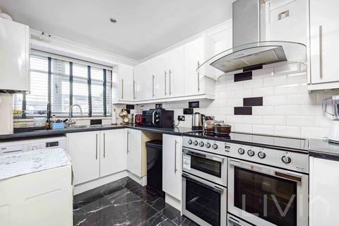 9 Rusthall Close, Croydon, CR0 7YH