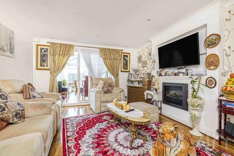 9 Rusthall Close, Croydon, CR0 7YH