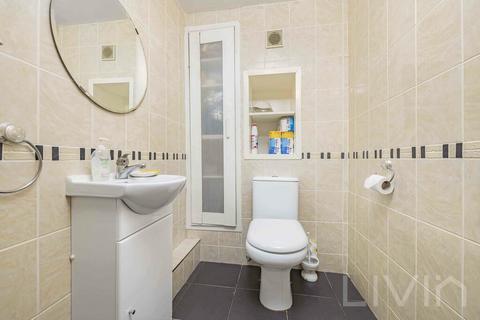 9 Rusthall Close, Croydon, CR0 7YH