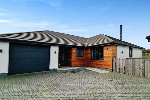 3 bedroom bungalow for sale - Green Meadows, Camelford
