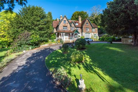 4 bedroom apartment for sale, Boxhurst, Old Reigate Road, Dorking, Surrey, RH4